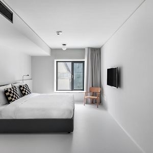 Mittelgroßes Studio mit Kingsize-Bett